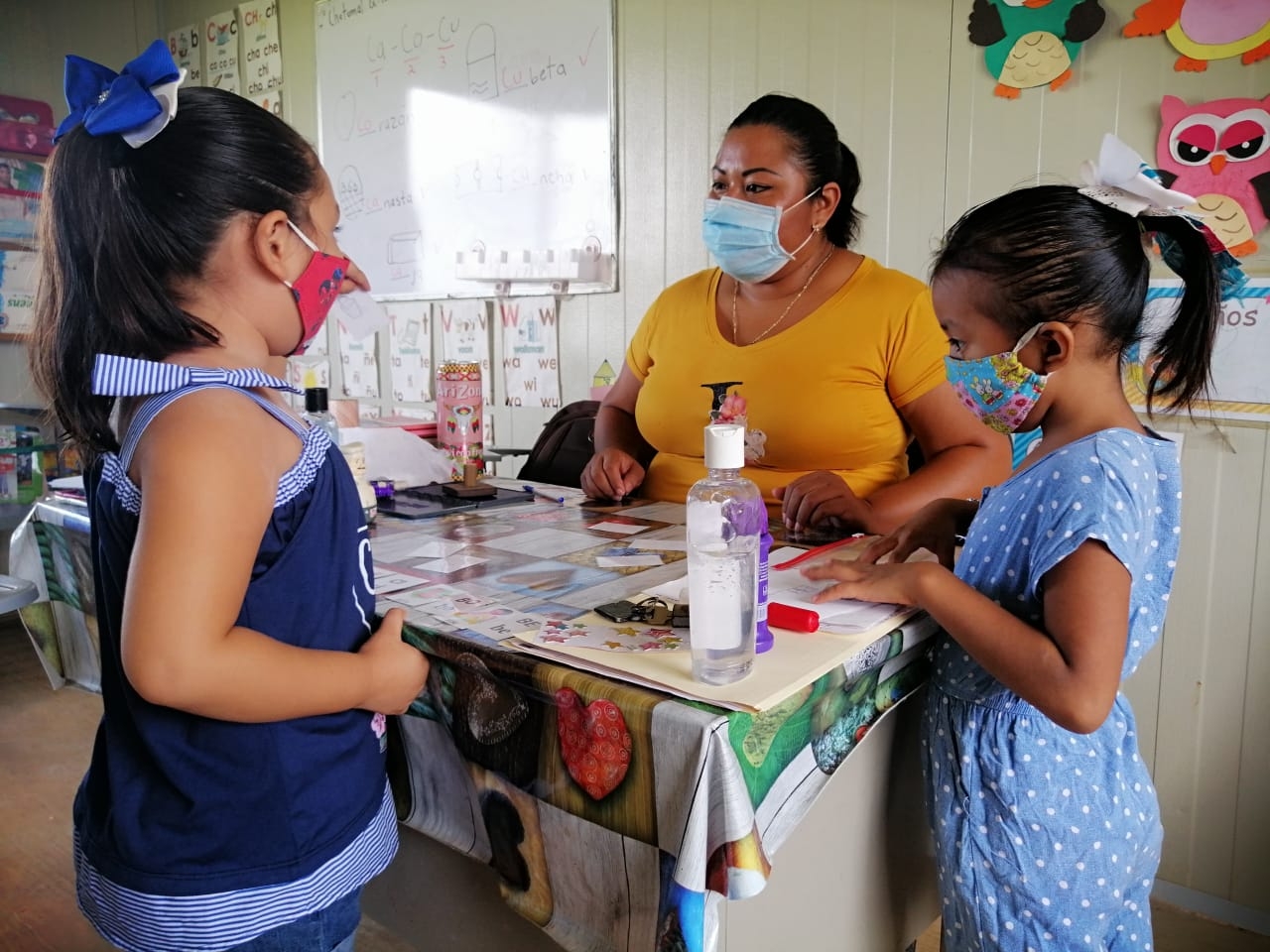 Niños de escasos recursos reciben asesorías gratuitas en Chetumal