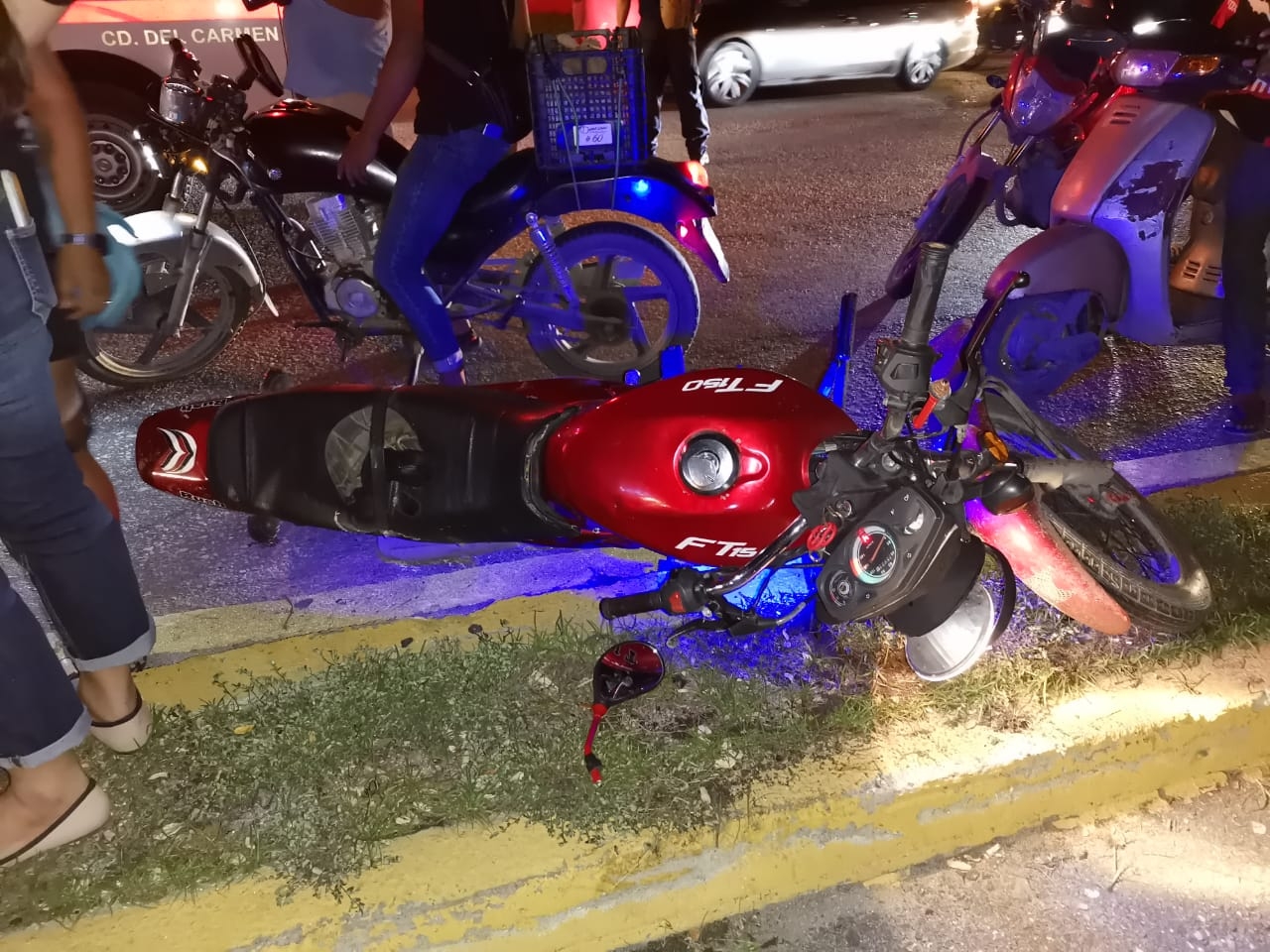 Ebrio motociclista derrapa en avenida de Ciudad del Carmen