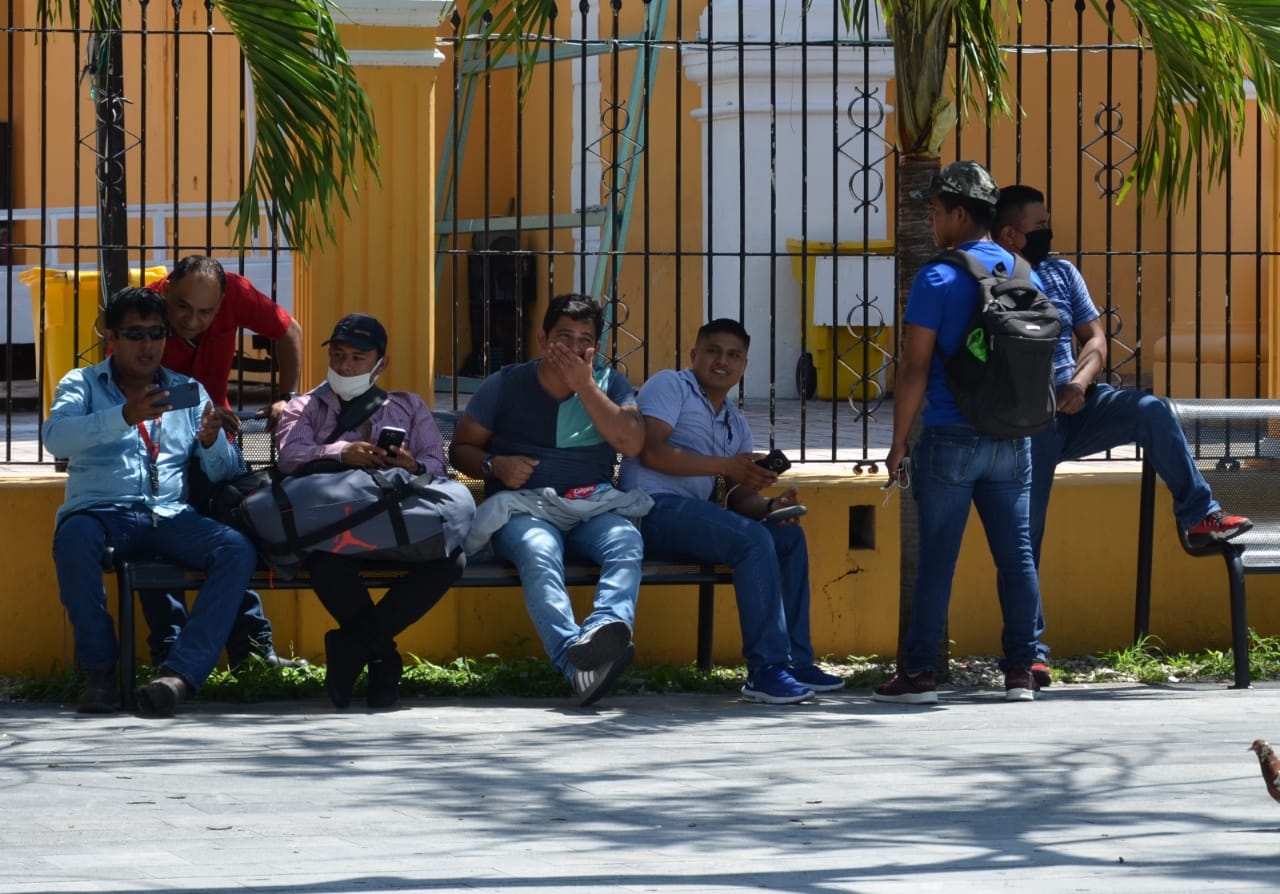 Pobladores de Ciudad del Carmen con opiniones encontradas por semáforo verde en Campeche