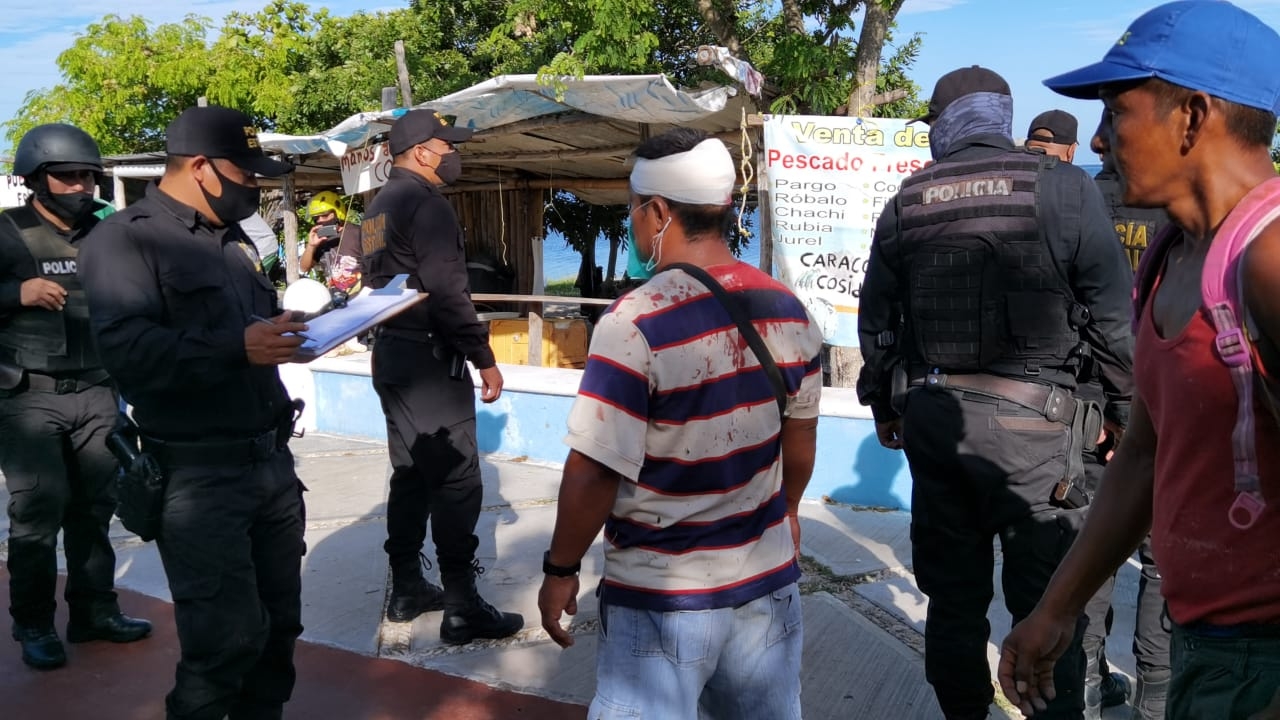 Pleito entre pescadores deja 5 lesionados y una embarcación dañada en Campeche