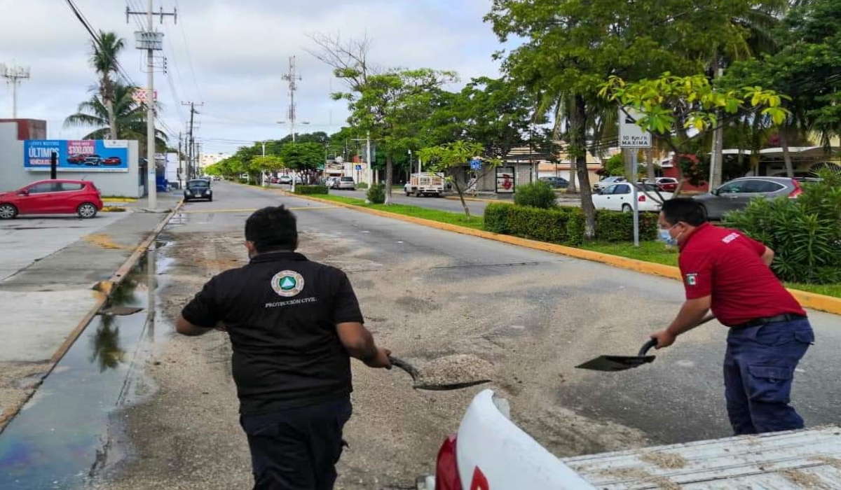 Protección Civil controla derrame de aceite en Ciudad del Carmen