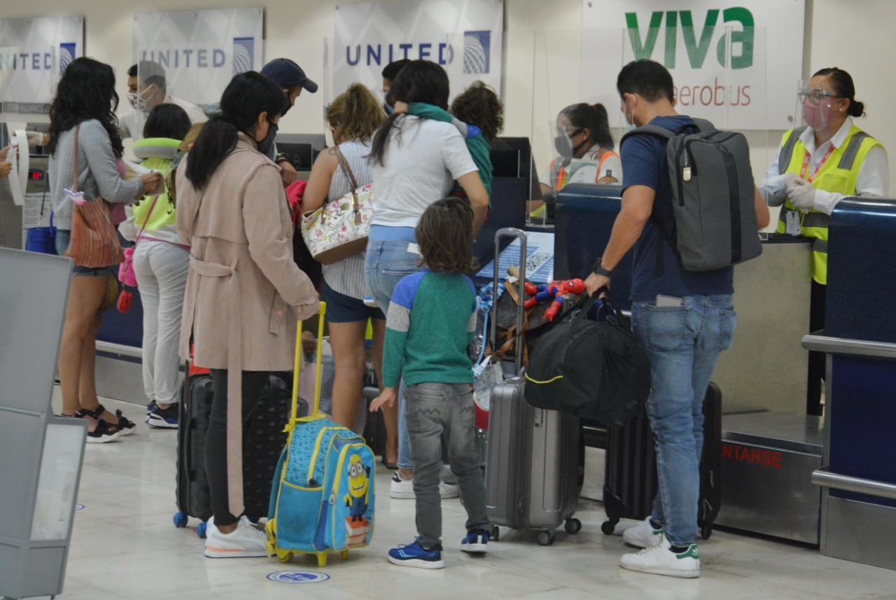 El Aeropuerto Internacional de Mérida registró este martes un total 28 vuelos. Foto: Elena Gómez