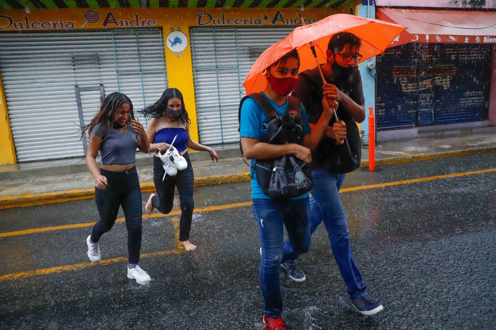 Conagua alerta sobre afectaciones por la Onda Tropical número 11 en Yucatán