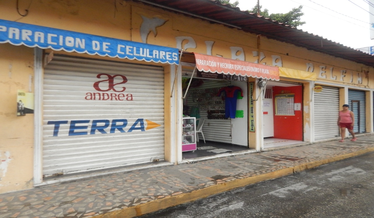 Señalan que los apoyos a microempresarios fueron entregados a un grupo reducido. Foto: Irene Barradas.
