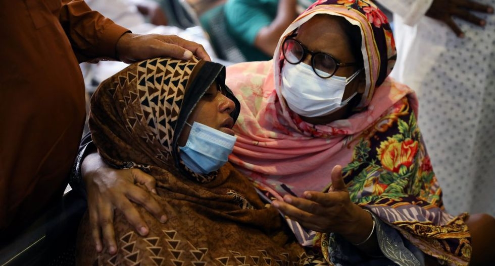Aire acondicionado explota y deja 17 muertos en Bangladesh (FOTOS)