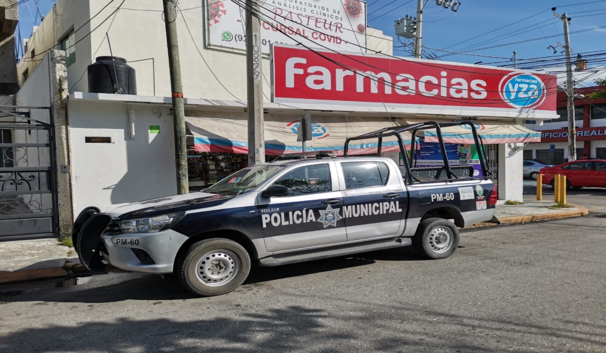 Con navaja en mano, asaltan farmacia en Ciudad del Carmen
