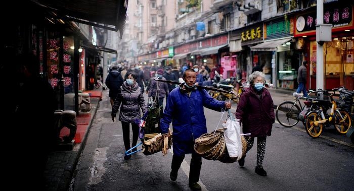Wuhan, ciudad china donde comenzó el COVID-19, regresa a confinamiento