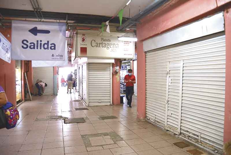 Locatarios señalan baja afluencia en el Mercado Lucas de Gálvez en Mérida