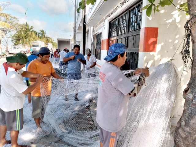 Pescadores piden apoyo a las autoridades por falta de trabajo en Campeche