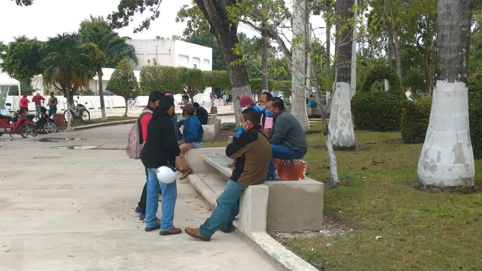 Trabajadores del Ayuntamiento mantienen paro de labores en Chetumal