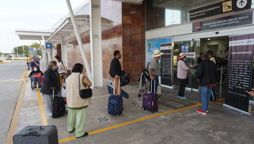 Pese a retraso, aeropuerto de Campeche aumenta número de viajeros