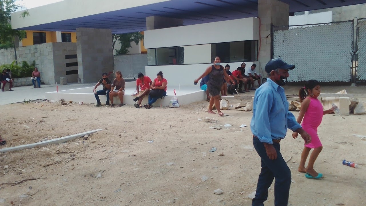 Albañiles sin poder reclamar pago de salarios en Playa del Carmen