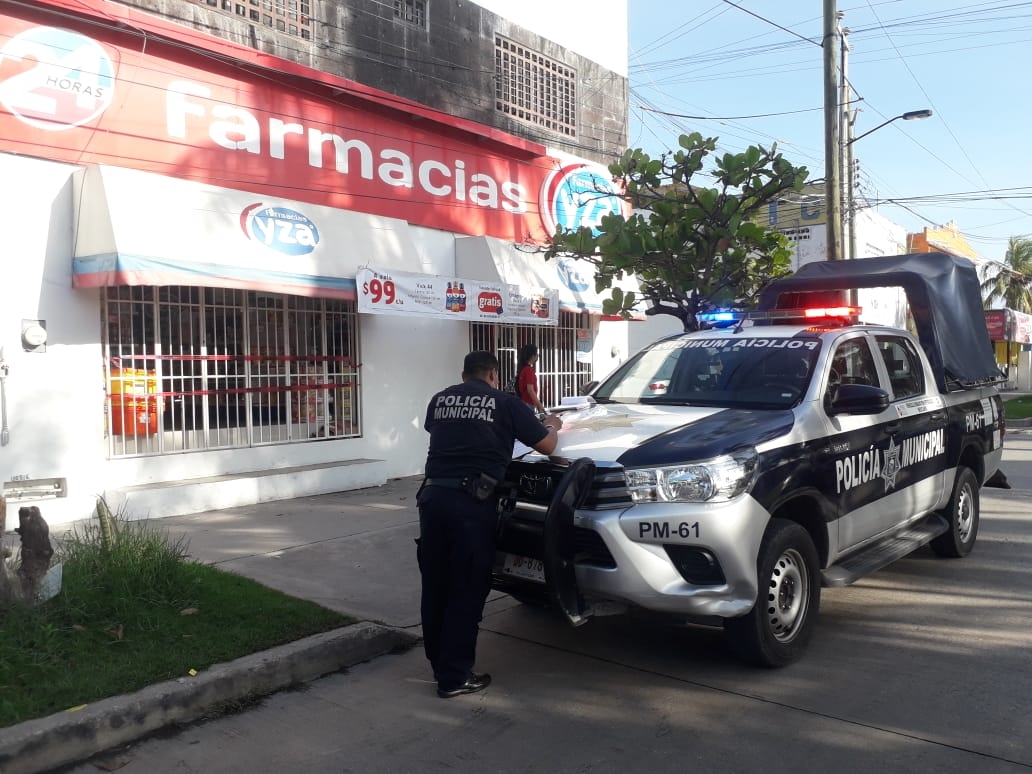Asaltantes se roban dinero y pañales de una farmacia en Ciudad del Carmen