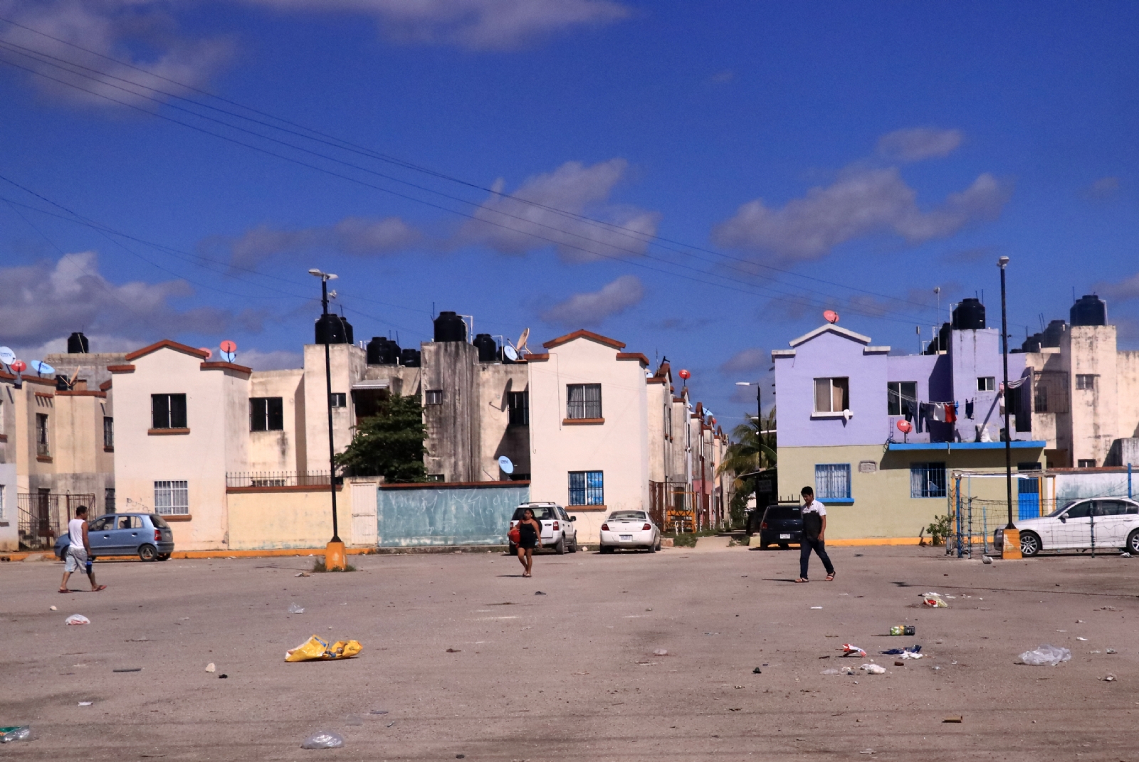 Vecinos de Villas Otoch Paraíso en Cancún indican vivir inseguros