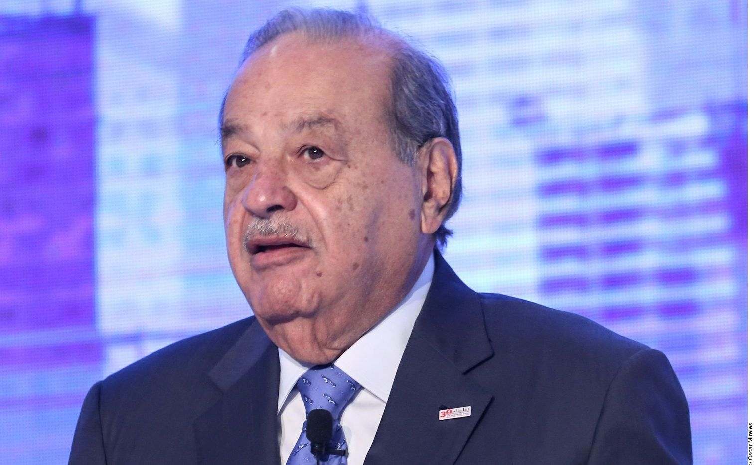 Mandan mensajes de apoyo a Carlos Slim en redes sociales