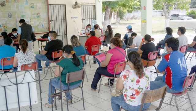 Docentes en Campeche recibirán segunda dosis de vacuna en 40 días