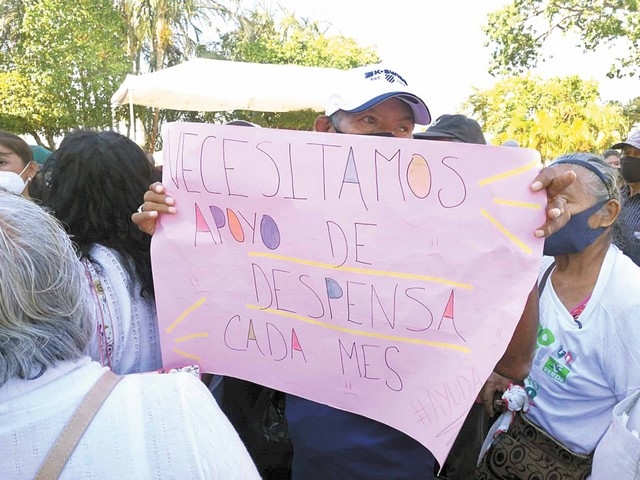 Alcalde Óscar Rosas deja sin despensas a abuelitos en Ciudad del Carmen