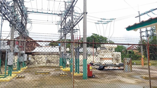 CFE suspende servicio de energía eléctrica en Palizada