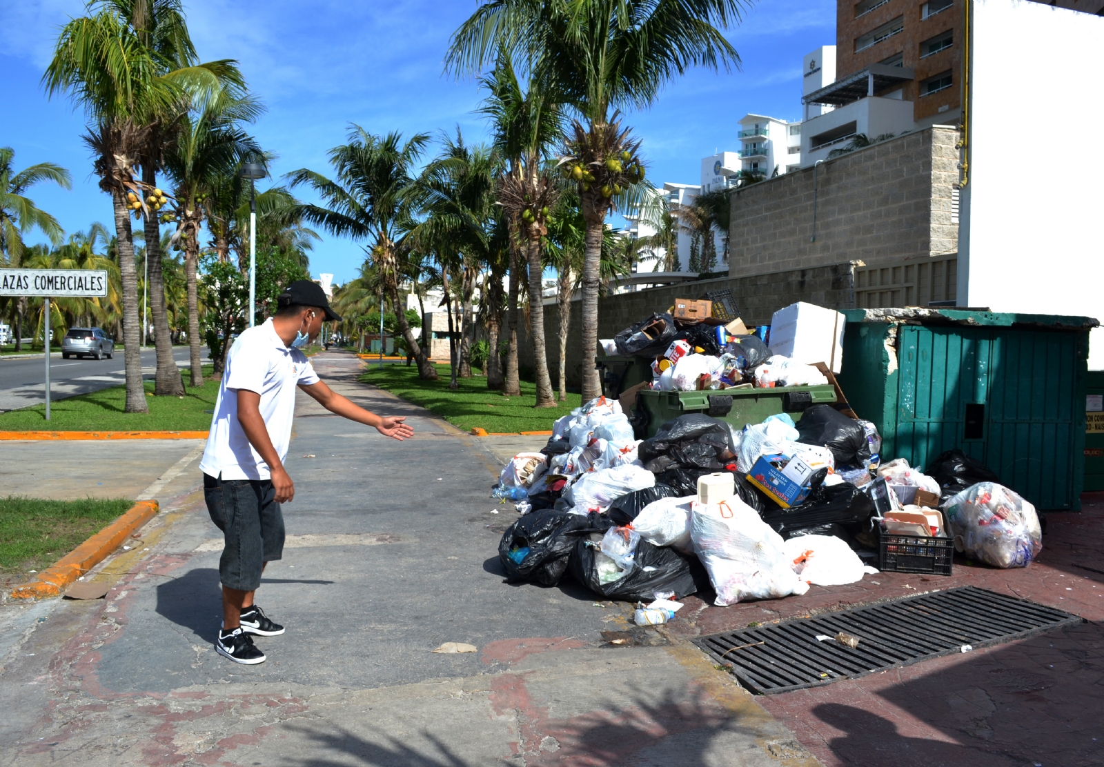 Acumulación de basura afecta imagen de la Zona Hotelera de Cancún