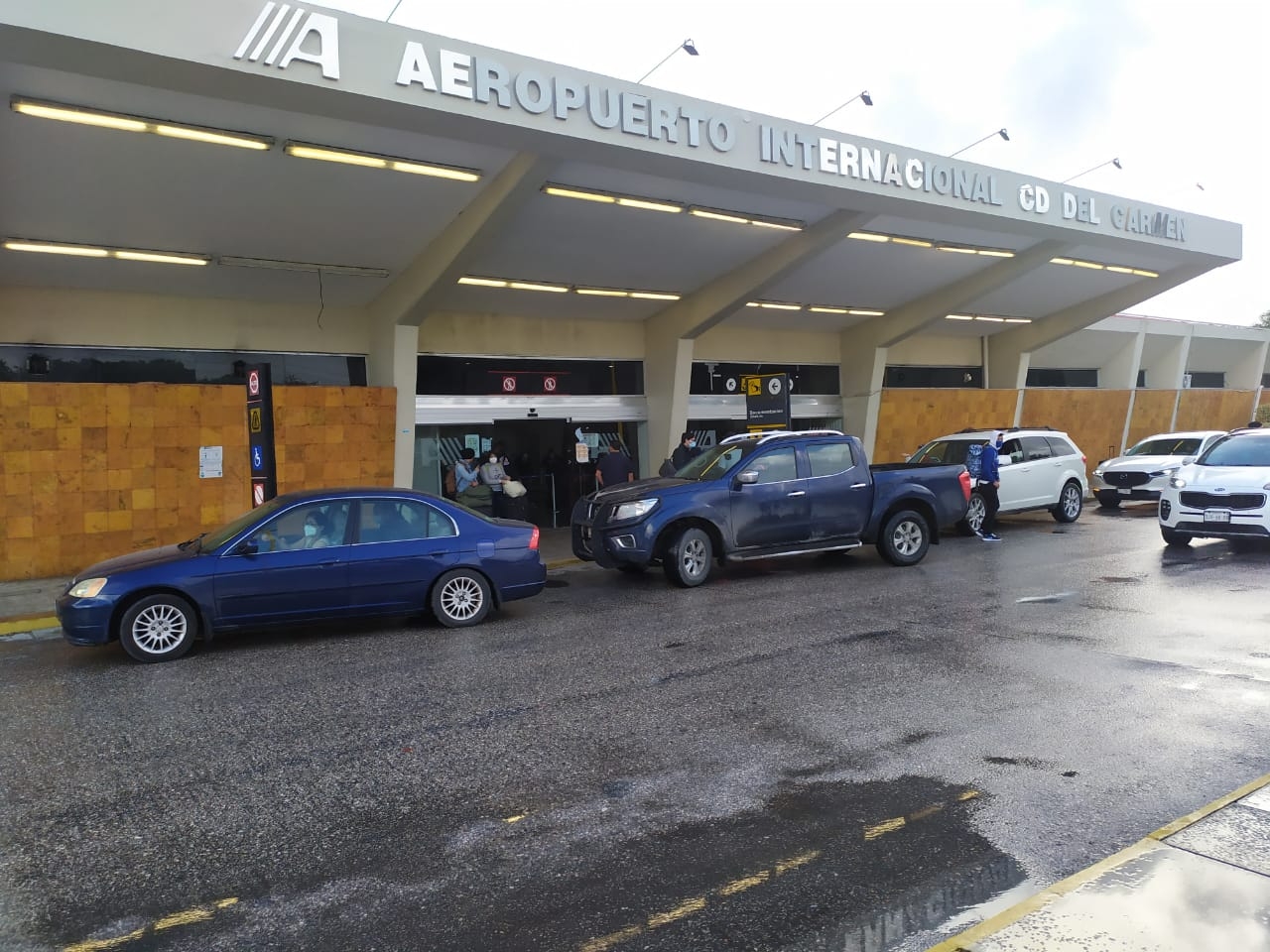 Incrementa la movilidad de petroleros en el Aeropuerto de Ciudad del Carmen