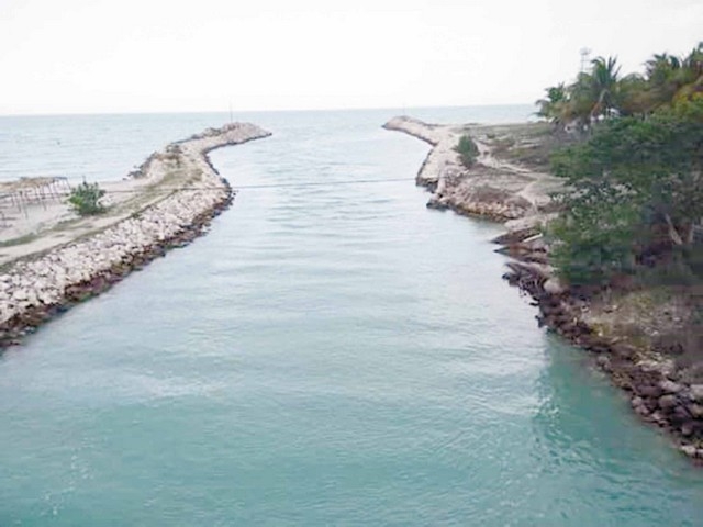 Piden proteger las mejores playas de Campeche en Sabancuy
