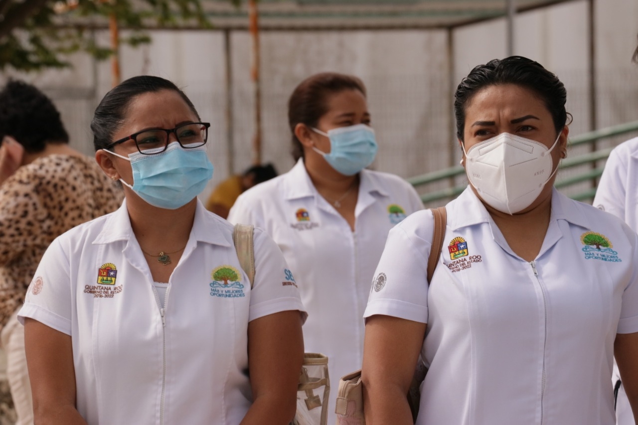 Este día aplicarán vacuna contra COVID-19 al personal de salud en Quintana Roo