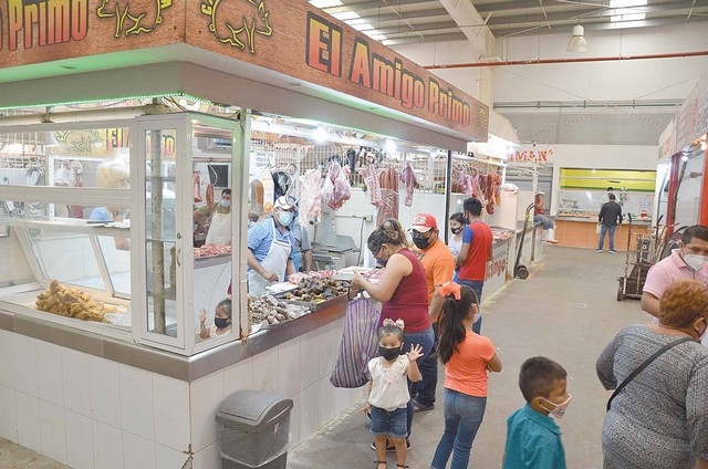 Mercado de Ciudad del Carmen sin filtros sanitarios, denuncian locatarios