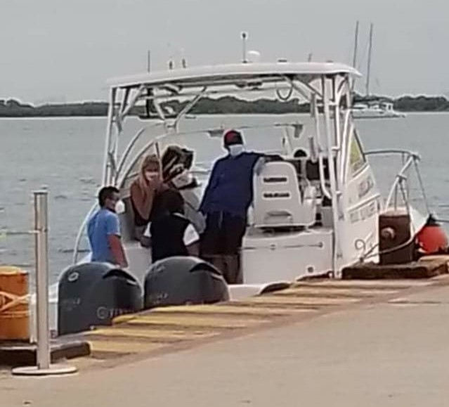 Trasladan a turista estadounidense de Isla Mujeres a Cancún por ambulancia marítima