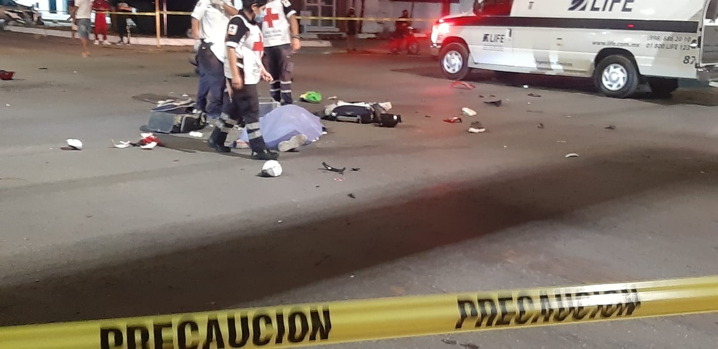 Conductor mata motociclista y lesiona a un menor en la 30 Avenida de Cozumel