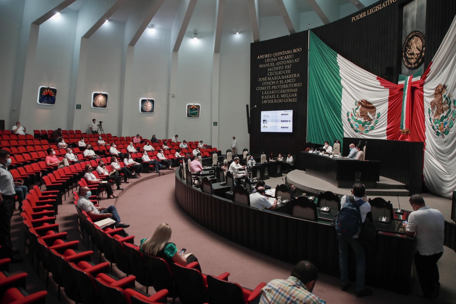 Comité ciudadano 'bloquea' gasto de 99 mdp del Congreso de Quintana Roo
