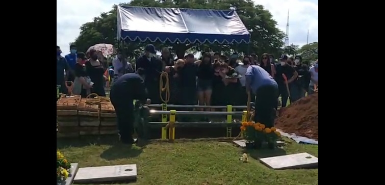 El entierro sólo asistieron amigos y familiares de Octavio Ocaña