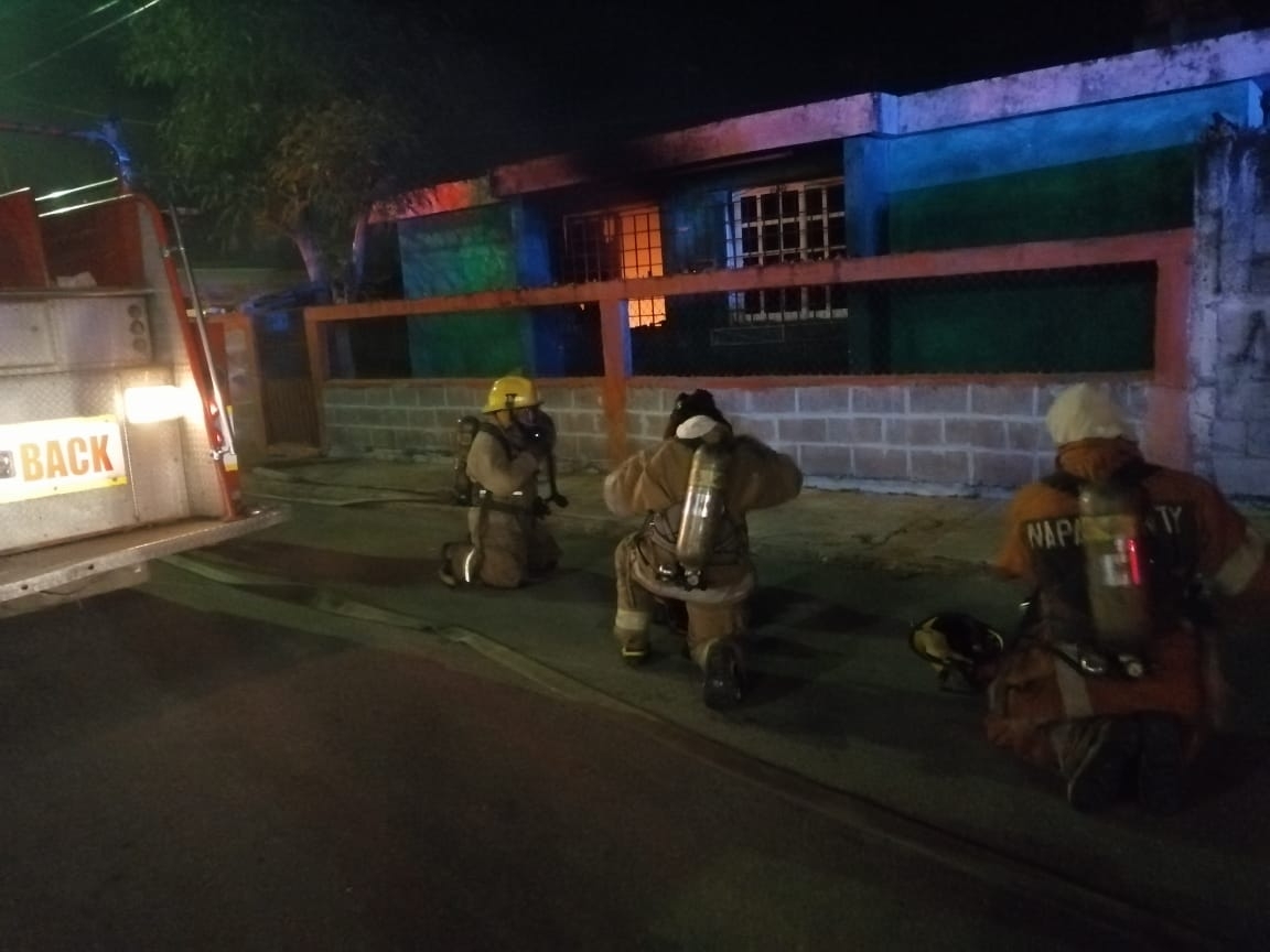 Se registra incendio en vivienda de la calle Lope de Vega en Chetumal