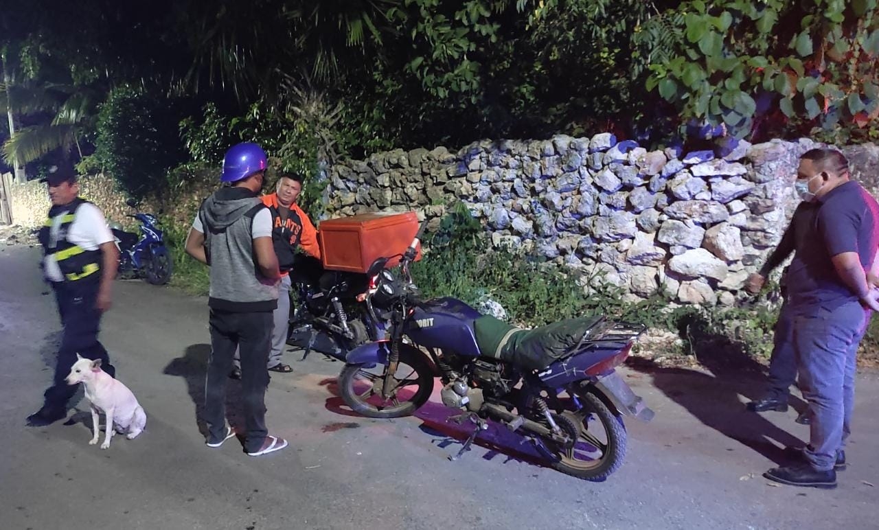 Motociclistas chocan en la colonia San Juan de José María Morelos, hay un lesionado