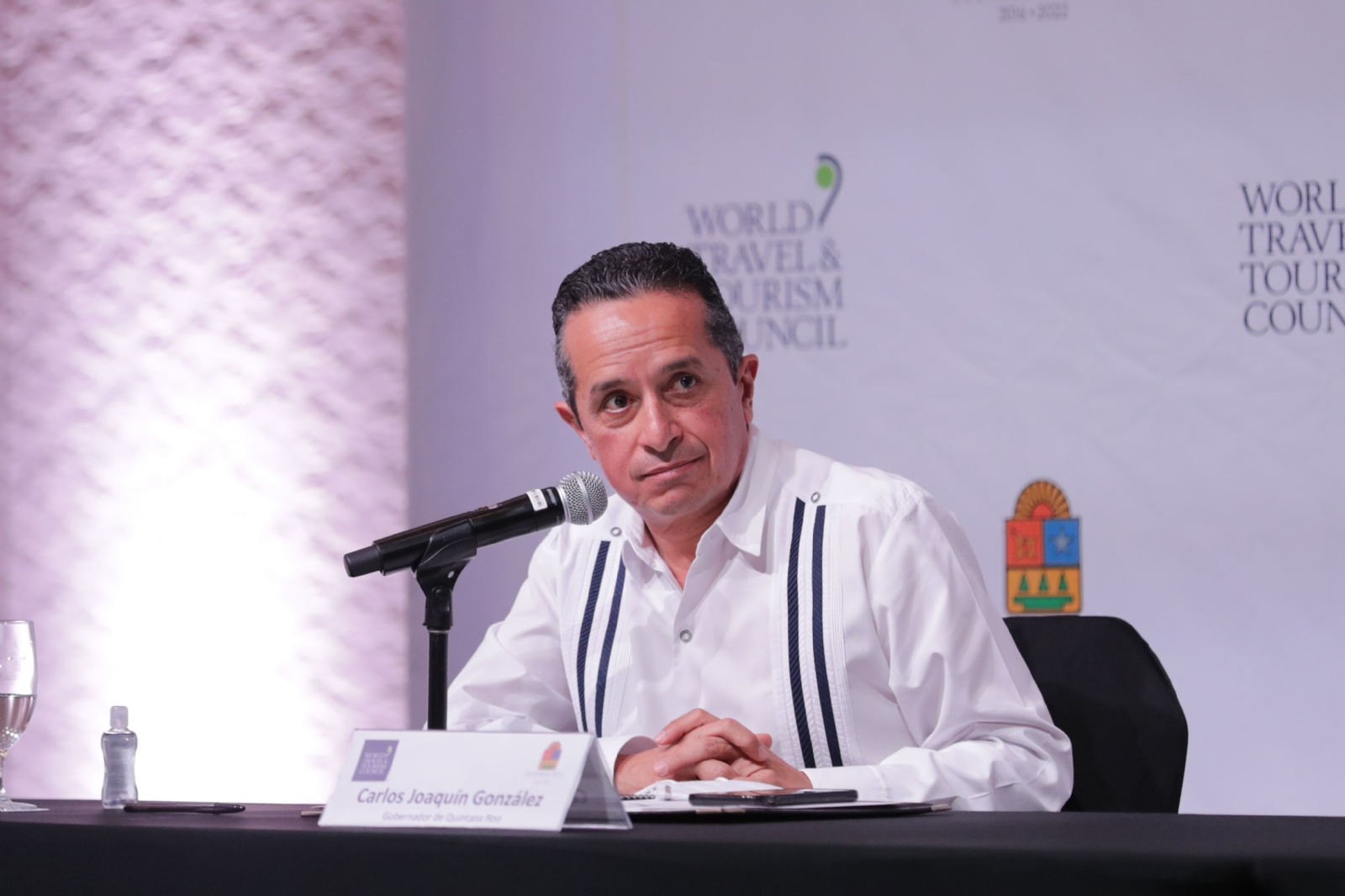 El gobernador de Quintana Roo, Carlos Joaquín González desestima balacera en Playa Langosta