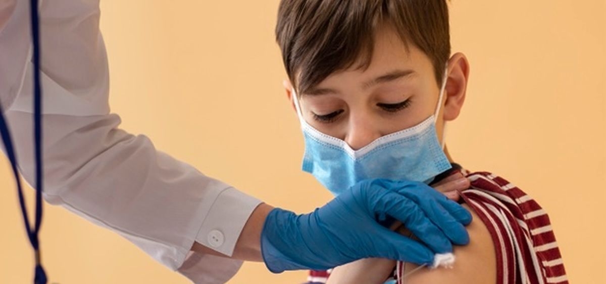 Nuevo León inicia vacunación contra el COVID-19 en menores de edad