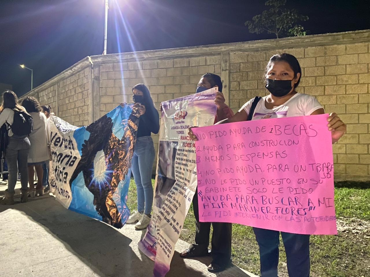 AMLO en Cancún: Colectivo de Búsqueda en Q.Roo se manifiesta en la sede de la 'mañanera'