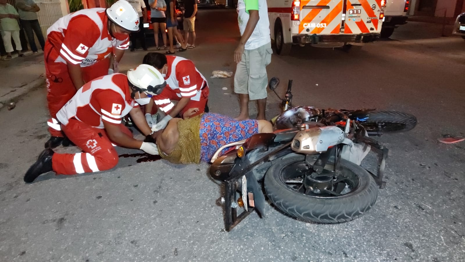 Menor de edad atropella a una mujer de 50 años en Ciudad del Carmen