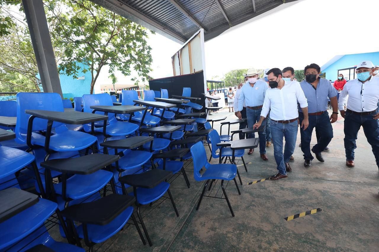 Garantiza Gobierno de Yucatán retorno a clases con acciones en más de 2 mil 200 escuelas