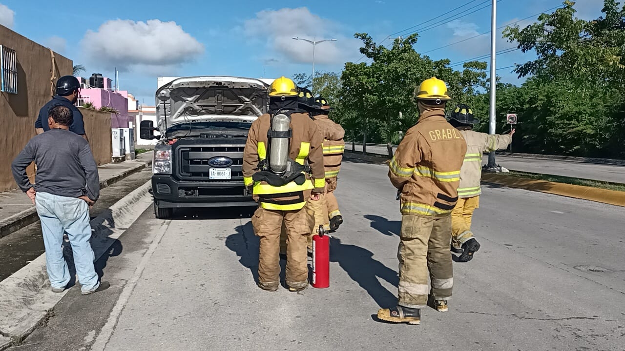 Los bomberos en Cozumel acudieron al llamado de un presunto incendio, pero resultó otra situación