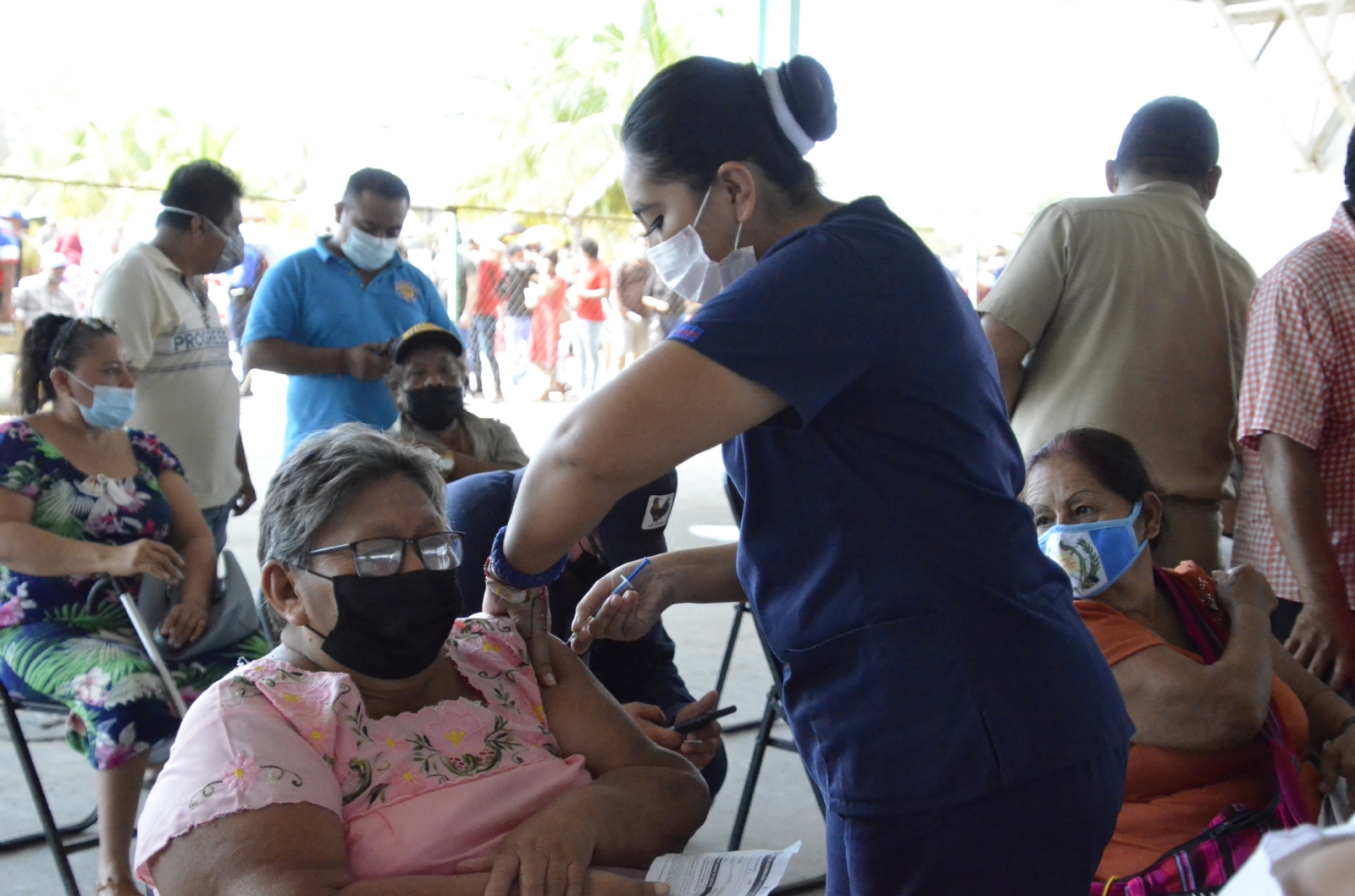 Abren módulos fijos de vacunación anticovid en Ciudad del Carmen