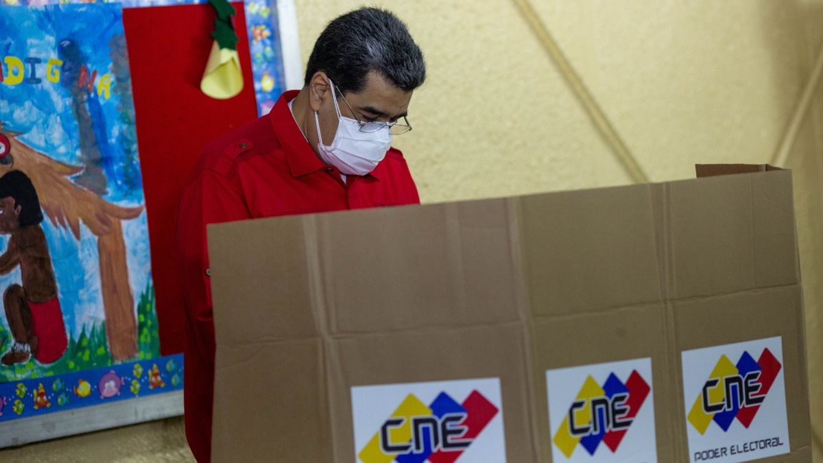 Detectan irregularidades en elecciones de Venezuela