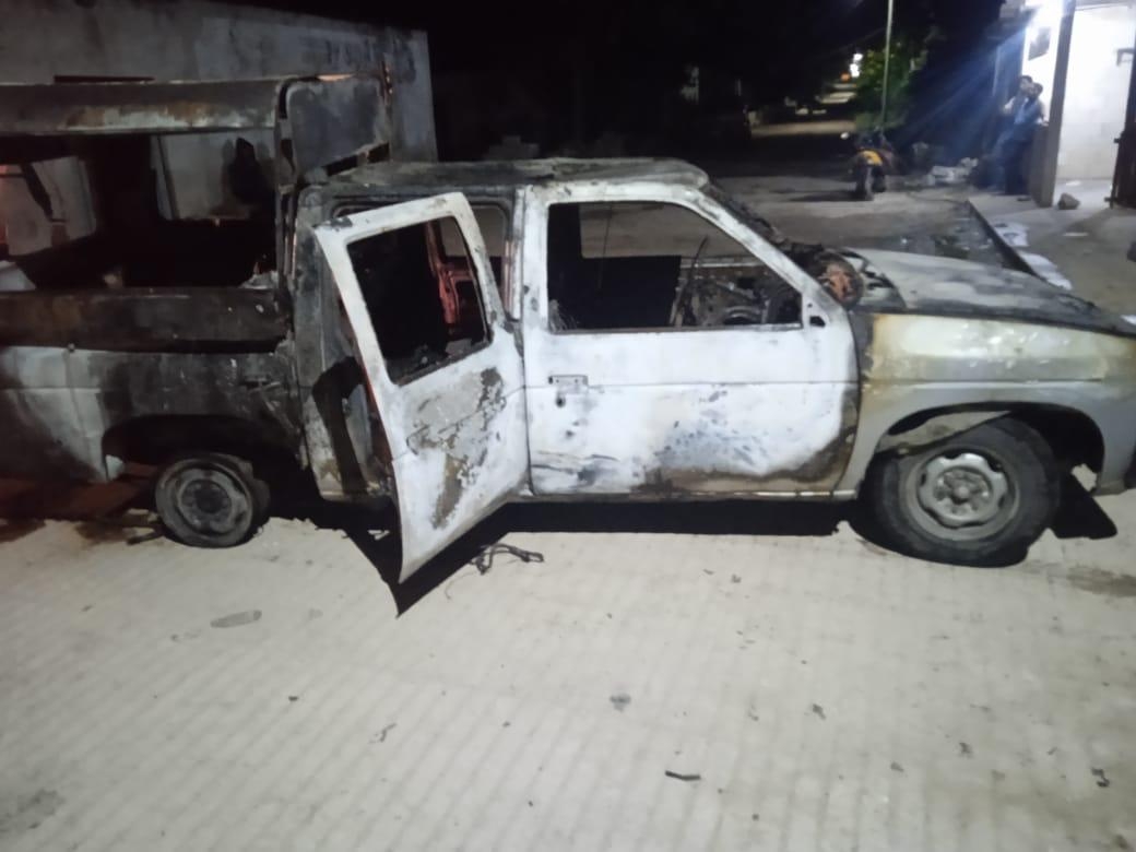 “Abejita” provoca incendio de una camioneta con pólvora en Campeche