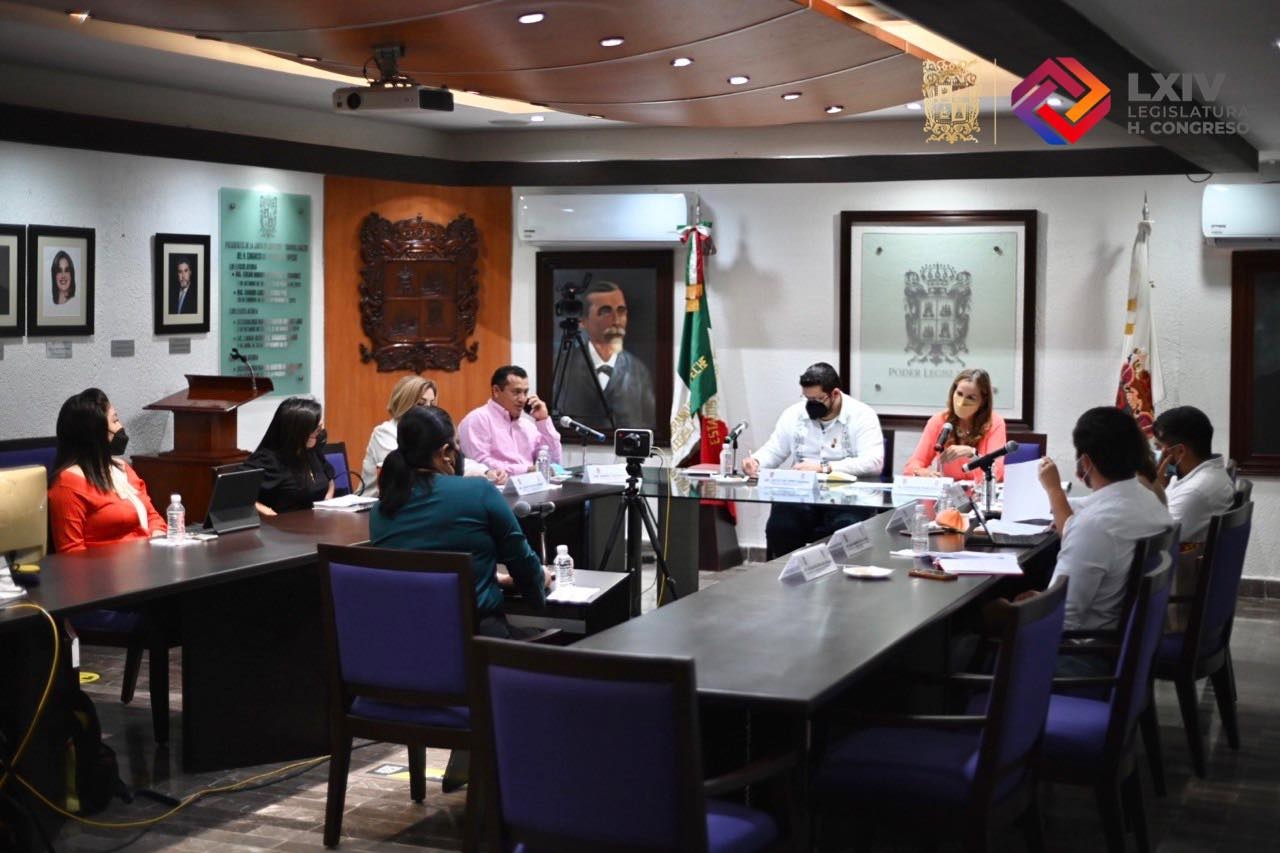 Diputados de Campeche entrevistan a aspirantes a la Cotaipec