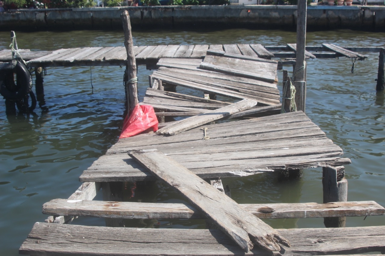 Pescadores de Ciudad del Carmen exigen la reparación de 12 muelles