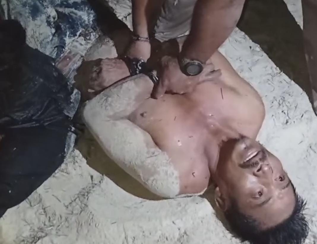 Salvan a hombre de ahogarse en Progreso, Yucatán
