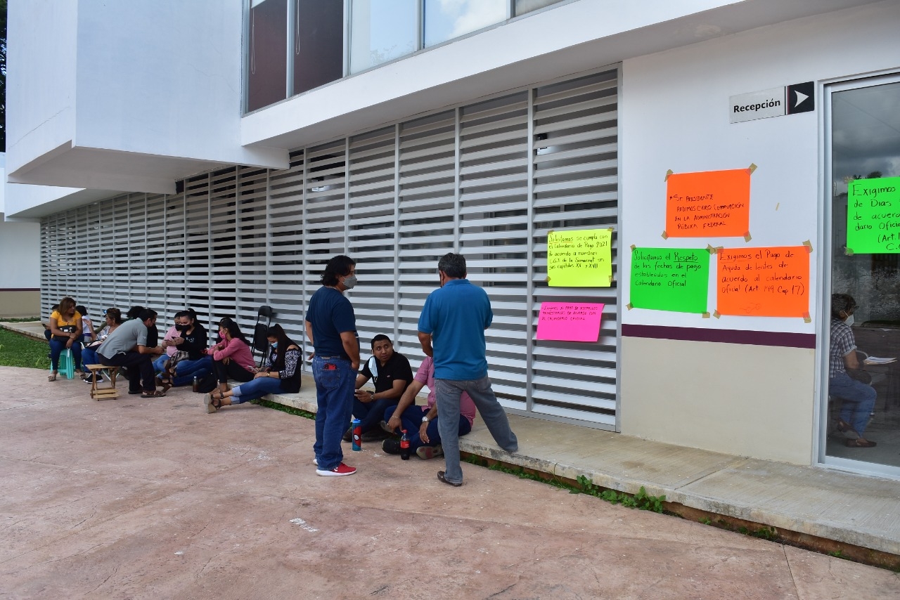 Sindicalizados de la Semarnat se manifiestan en Campeche