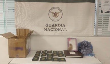 Guardia Nacional halla pasaportes falsos en un libro en el aeropuerto de Mérida