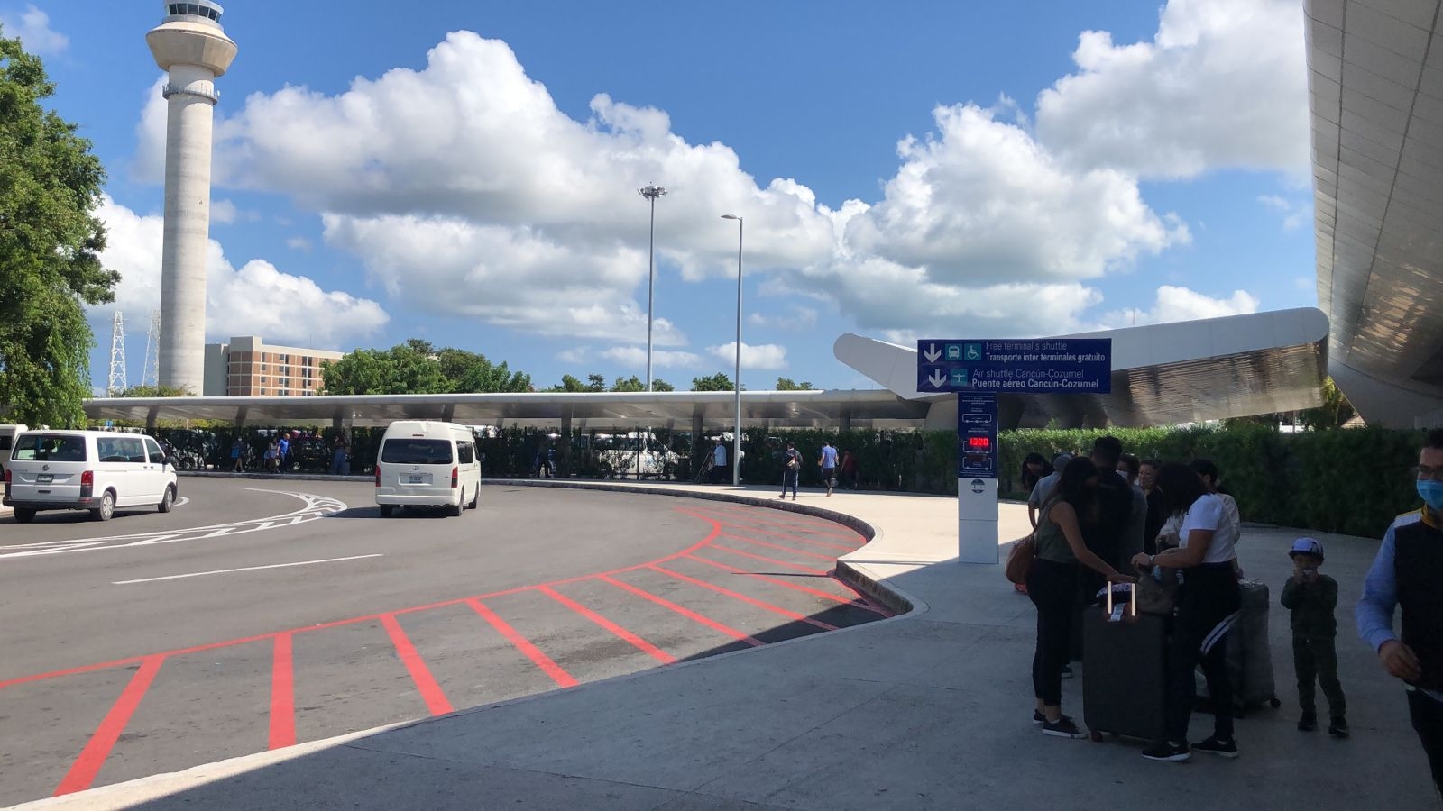 Aeropuerto de Cancún supera los 500 vuelos este primer sábado de noviembre