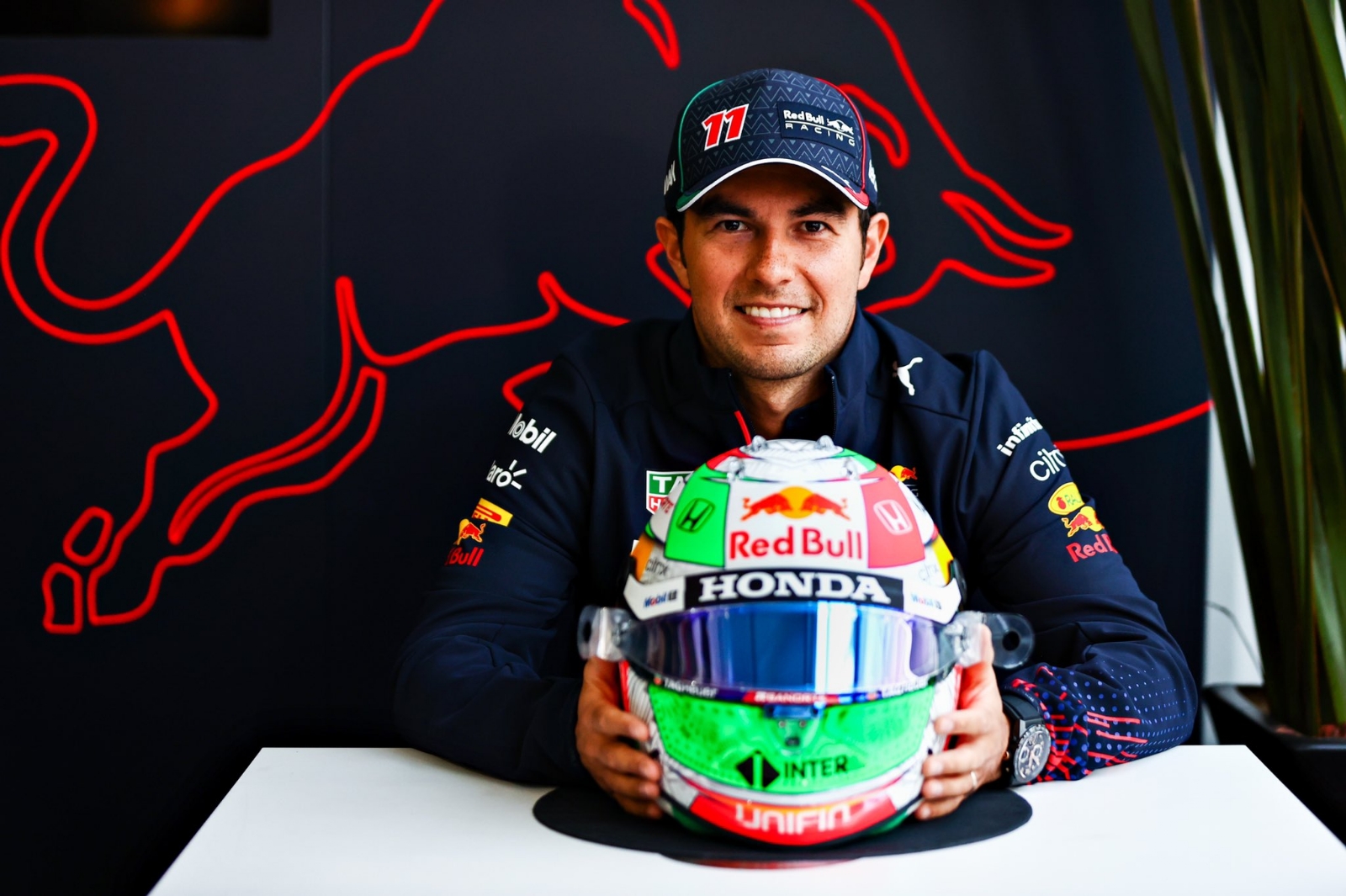 Fórmula 1: Cuándo y dónde ver la primer carrera de Checo Pérez con Red Bull