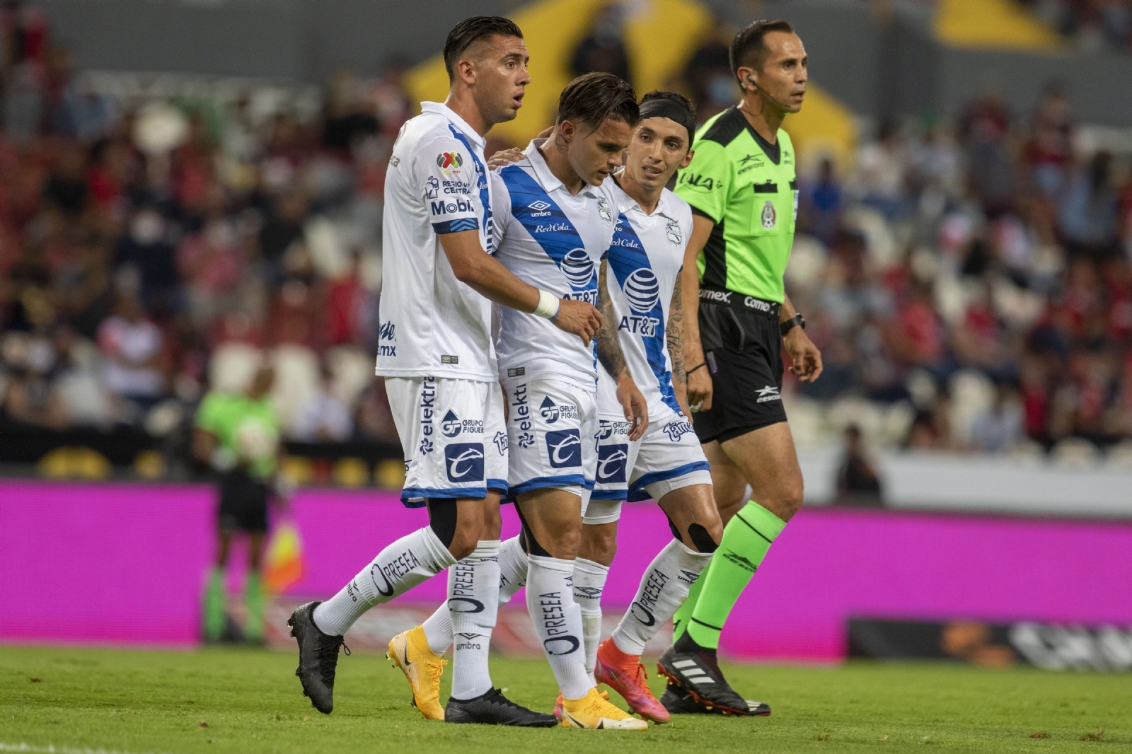 Cruz Azul tiene amarrado a un goleador del Puebla